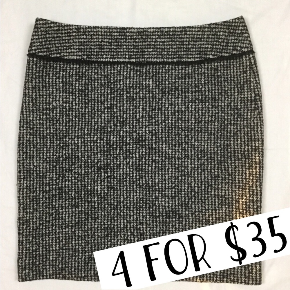 Ann Taylor black white wool skirt size 4